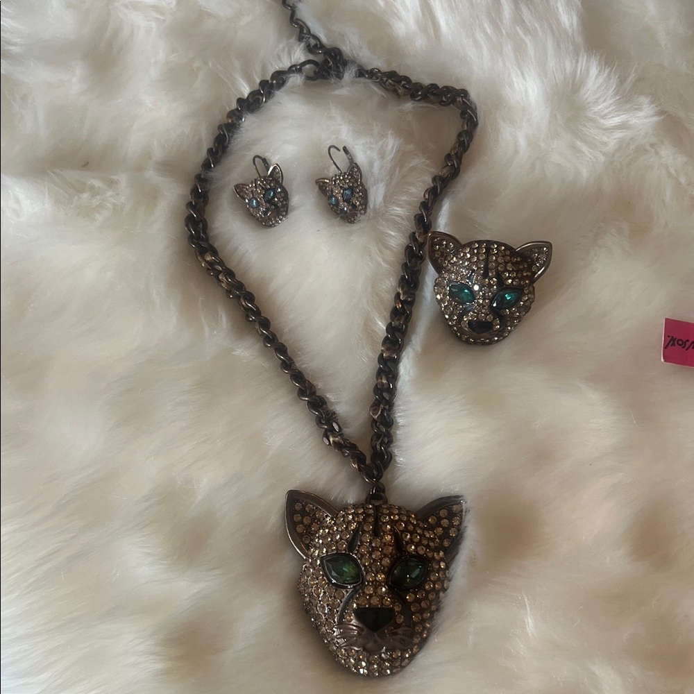 Crystal Leopard Face Necklace & Earring Set - Green Gem Accents